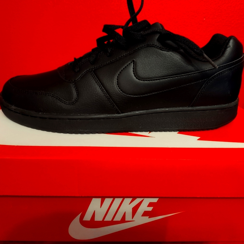 Nike Men's Ebernon Low